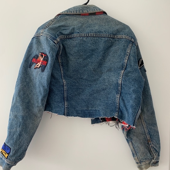 Levi’s denim jacket w plaid interior. Rare find. - Picture 5 of 6